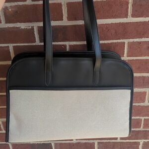 Elegant Black and Cream Women's Shoulder Bag